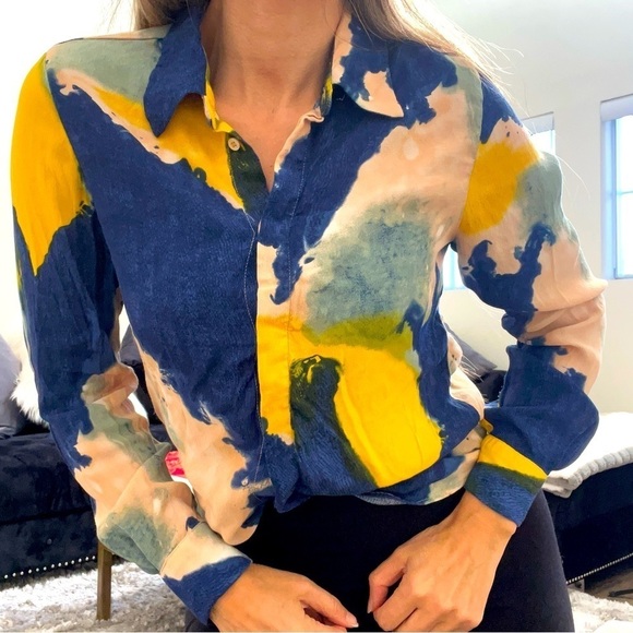 Women’s Tie Dye Button Up V Neckline Blouse Top Size S - Picture 4 of 11